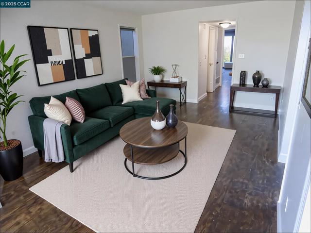 5 Las Moradas Circle, San Pablo CA: https://media.crmls.org/mediaz/e14577d9-4fa7-4cbf-a2ee-2f6f5f707076.jpg