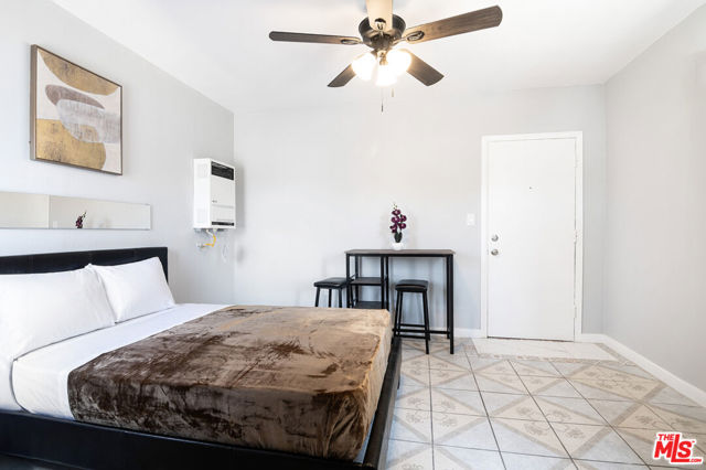 930 Fraser Avenue, Los Angeles CA: https://media.crmls.org/mediaz/e145b9f4-a19e-4d3b-a66b-b39a26e3535a.jpg