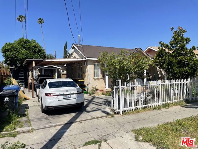 1137 N Normandie Avenue, Los Angeles CA: https://media.crmls.org/mediaz/e1469ae8-6663-47dd-b7e6-7fa3a3128611.jpg