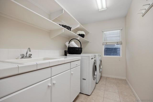 5535 Porter Creek Road, San Diego CA: https://media.crmls.org/mediaz/e146e8dc-d959-48c8-800d-94f516c61bab.jpg