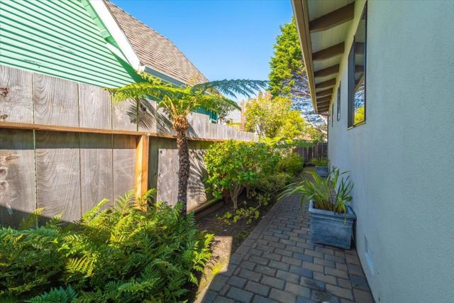 142 11th Street, Pacific Grove CA: https://media.crmls.org/mediaz/e14716c4-6de2-4138-ad8e-acc2f01c8936.jpg