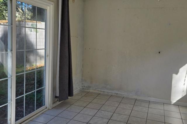 28750 Underwood Road, Salinas CA: https://media.crmls.org/mediaz/e1477d0a-a211-4a80-a421-3f21ade731f0.jpg