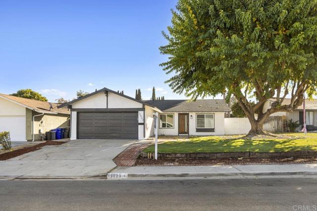 Detail Gallery Image 4 of 30 For 13023 Ashgate Pl, Poway,  CA 92064 - 3 Beds | 2 Baths