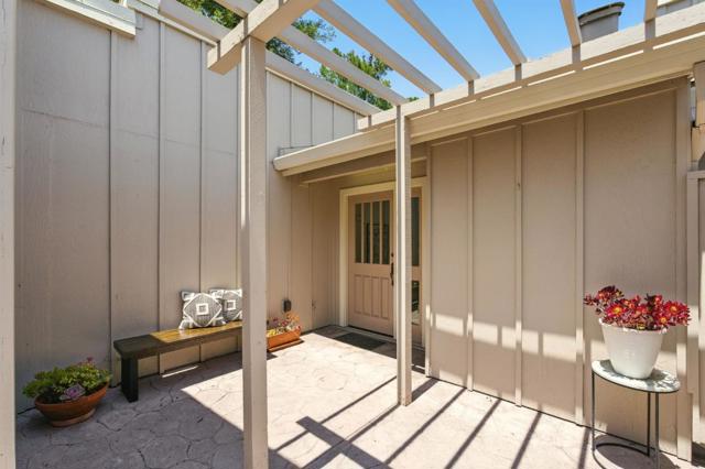 1 Creekridge Court, San Mateo CA: https://media.crmls.org/mediaz/e14831f6-2447-45aa-9d90-47995ac6dc39.jpg