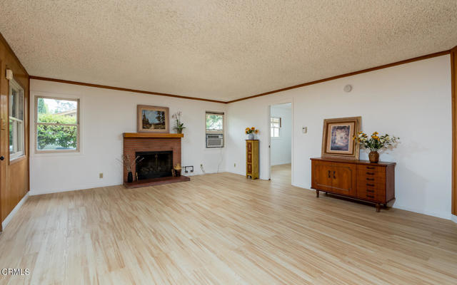 2238 Garfias Drive, Pasadena CA: https://media.crmls.org/mediaz/e149a30f-50dc-47c7-b5f4-3eca74493414.jpg