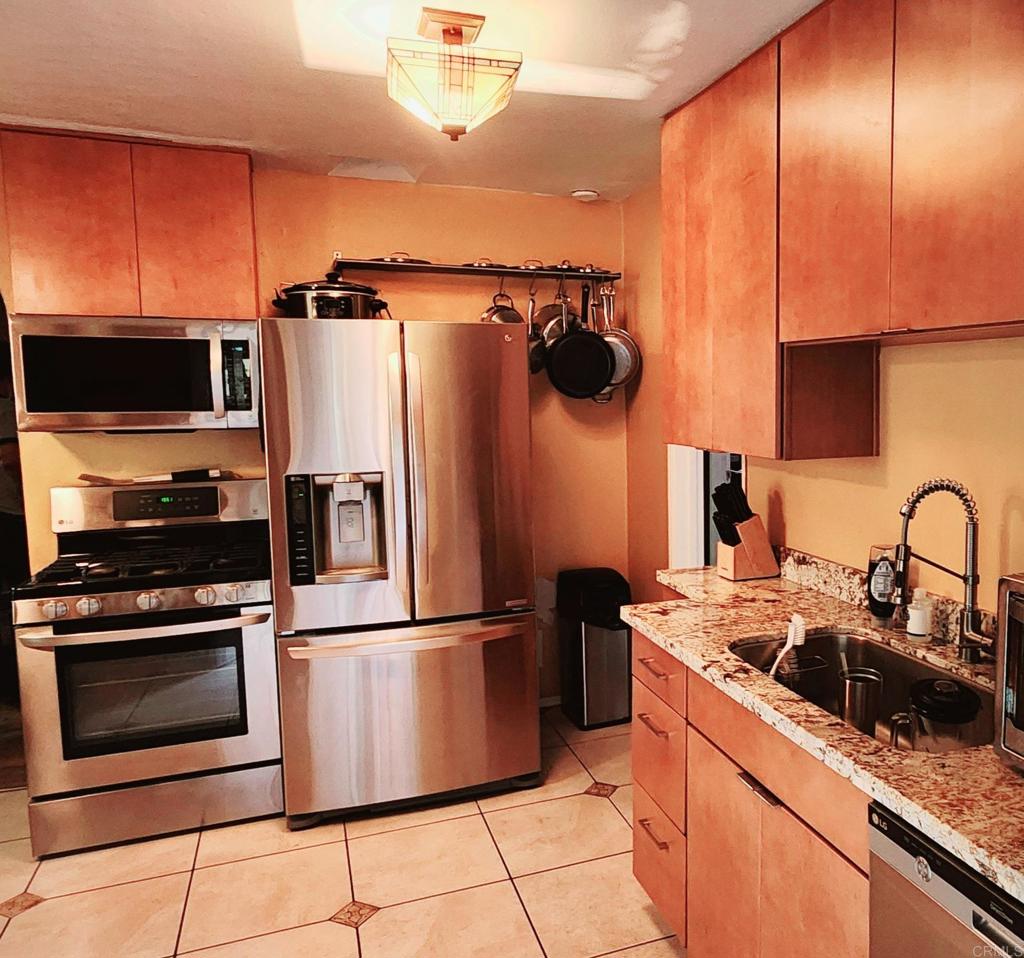 4411 Mcclintock - photo 10
