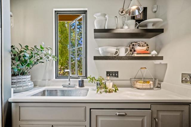 52 Asoleado Drive, Carmel Valley CA: https://media.crmls.org/mediaz/e14b7e34-549e-4650-b474-5914f1a55acc.jpg