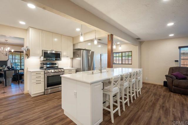 Detail Gallery Image 5 of 27 For 1186 E Lexington, El Cajon,  CA 92019 - – Beds | – Baths