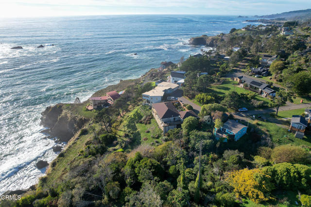 Detail Gallery Image 2 of 31 For 38882 Honey Run Ln, Gualala,  CA 95445 - 1 Beds | 1 Baths