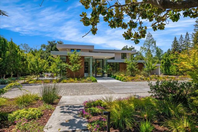 88 Tuscaloosa Avenue, Atherton CA: https://media.crmls.org/mediaz/e14f8205-f390-4406-ab45-707ad8b58f22.jpg