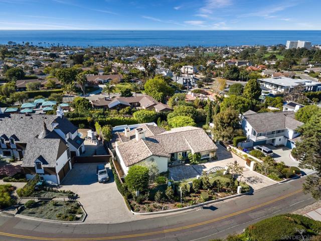 6720 Muirlands Dr, La Jolla, California 92037, 4 Bedrooms Bedrooms, ,4 BathroomsBathrooms,Single Family Residence,For Sale,Muirlands Dr,240028711SD