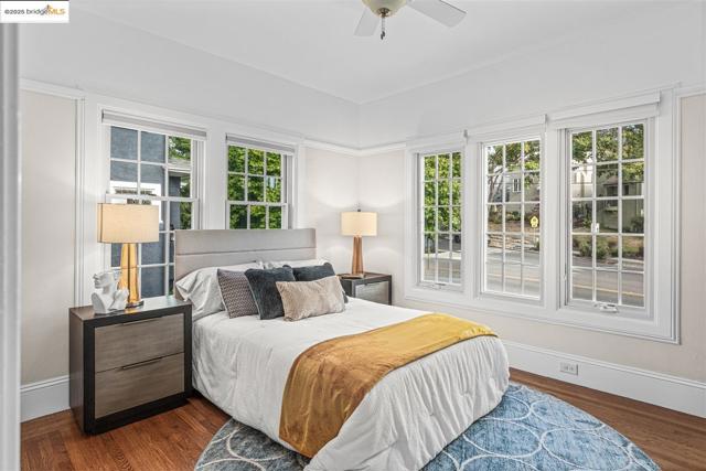 61 Wildwood Ave, Piedmont CA: https://media.crmls.org/mediaz/e1503d60-f071-4543-8ba0-9e9bfc1ca52e.jpg
