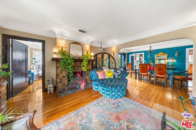 1266 N Flores Street, West Hollywood CA: https://media.crmls.org/mediaz/e1516dcd-b87b-4479-ab94-fc3488de3ad0.jpg