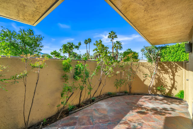 2501 N Indian Canyon Drive #631, Palm Springs, CA 92262
