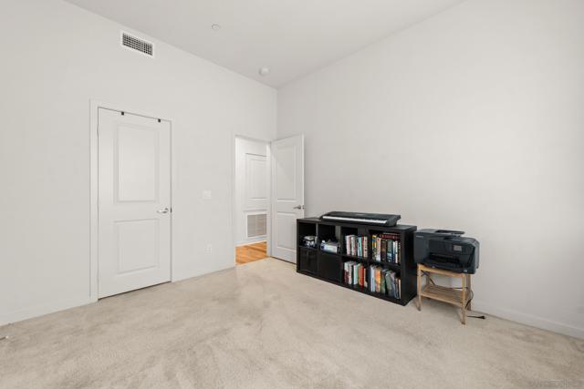 2055 Bravo Loop, Chula Vista CA: https://media.crmls.org/mediaz/e152925a-8e42-4181-8696-836f9422fc3a.jpg