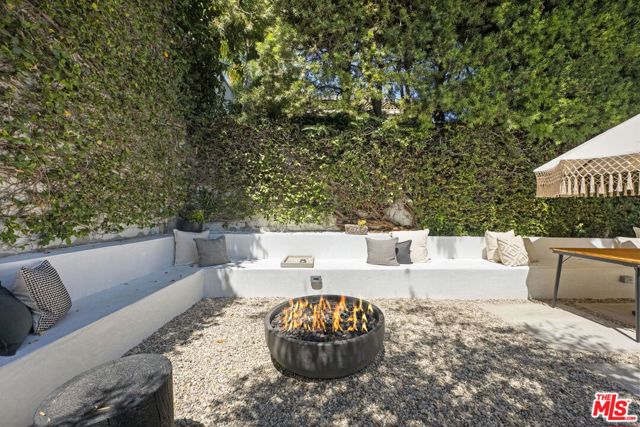 8961 Dicks Street, West Hollywood CA: https://media.crmls.org/mediaz/e152bdd4-fe31-4481-b2e2-12d11bcaabd0.jpg