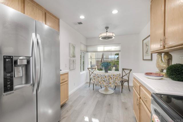 Detail Gallery Image 14 of 37 For 1560 Caminito Aguar, San Marcos,  CA 92078 - 2 Beds | 2 Baths