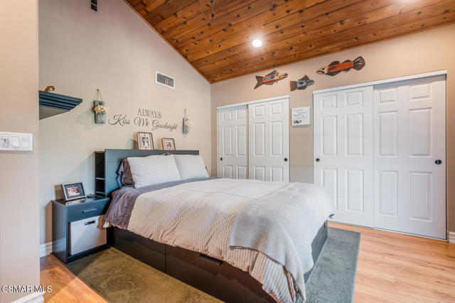 1088 Alta Vista Road, Simi Valley CA: https://media.crmls.org/mediaz/e15418b3-0626-4587-9c8d-d94f9c4e63d5.jpg