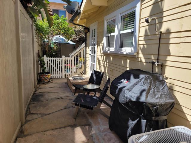 Image 5 of 38 For 817 Olive Ave