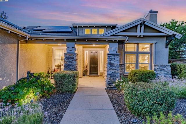 2531 Leona Pl, Pleasanton CA: https://media.crmls.org/mediaz/e154bb55-7e9f-4195-83b1-86b716c71856.jpg
