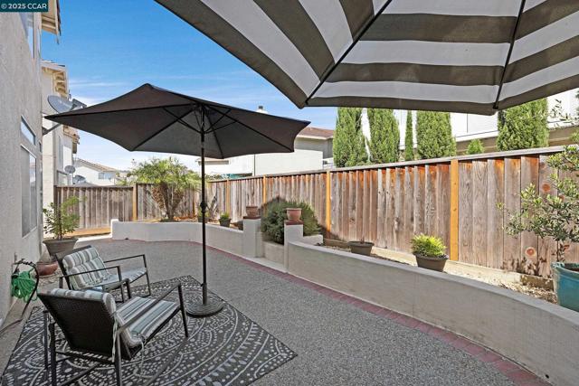 967 Heather Ln, San Lorenzo CA: https://media.crmls.org/mediaz/e155dddb-5324-49e8-9fa4-3d3661774edc.jpg
