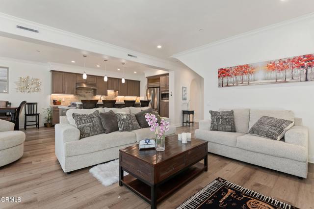 Image 8 of 48 For 5306 Sandpiper Way