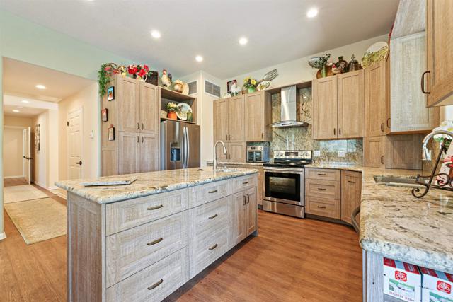 Photo #3: PTP2303445 Listing 