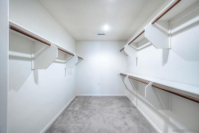 Image 39 of 52 For 17784 Via Graacia