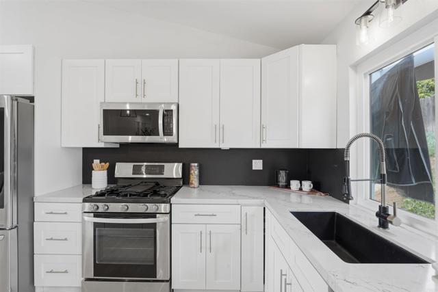 Detail Gallery Image 14 of 44 For 9961 Cleary St, Santee,  CA 92071 - 3 Beds | 2 Baths