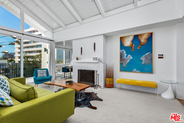 1340 S Beverly Glen Boulevard, Los Angeles CA: https://media.crmls.org/mediaz/e1593d5c-c0de-41d7-9a76-1cd1bb59857c.jpg
