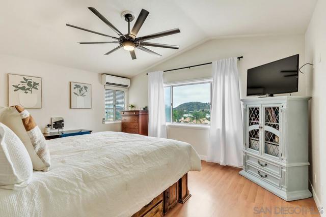 9410 Brian Way, El Cajon CA: https://media.crmls.org/mediaz/e159aedf-79e9-4e6d-aa14-5bb4478f82e3.jpg