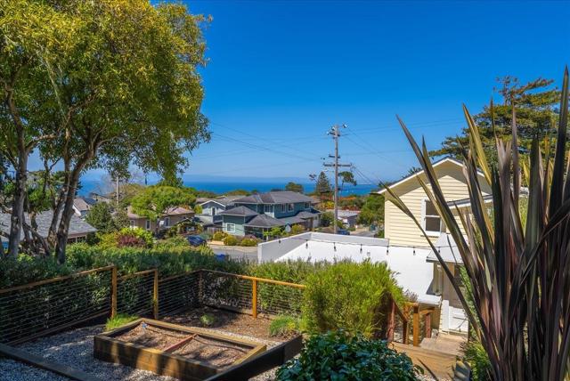799 Grace Street, Monterey CA: https://media.crmls.org/mediaz/e159bdec-cb27-47b4-93a3-8aa33f84fdce.jpg