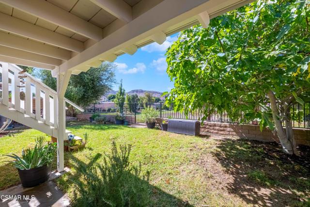5625 Slicers Circle, Agoura Hills CA: https://media.crmls.org/mediaz/e159cdd9-7055-4bdf-9f9a-3f4db0815d7a.jpg