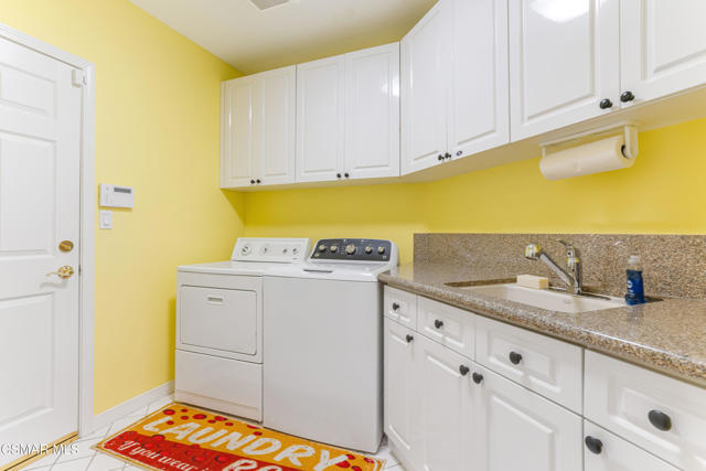 775 Parmenter Avenue, Thousand Oaks CA: https://media.crmls.org/mediaz/e159f0d5-0c82-4c0e-978f-1a435844f413.jpg