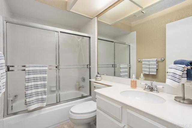 Detail Gallery Image 19 of 30 For 1878 Turnberry, Vista,  CA 92081 - 2 Beds | 2 Baths