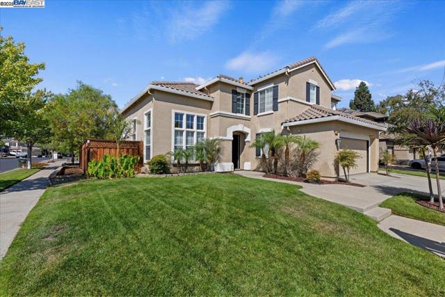 1699 Lodestone Rd, Livermore CA: https://media.crmls.org/mediaz/e15a7ced-96a3-4a4d-8555-883ab66df338.jpg