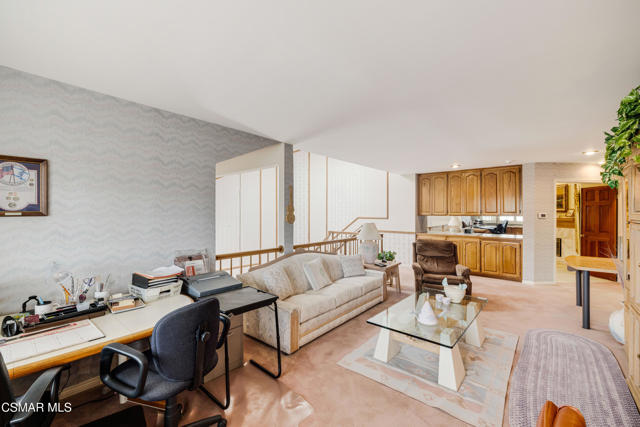 18128 Sandringham Court, Porter Ranch CA: https://media.crmls.org/mediaz/e15c6066-b867-4ee6-ba6d-ffb88a6b9835.jpg
