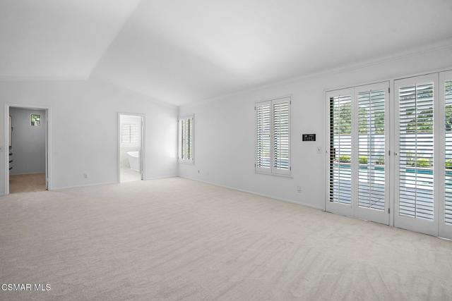 1142 Earlham Court, Oak Park CA: https://media.crmls.org/mediaz/e15cc10b-987b-4af7-8da2-769effdeabd3.jpg