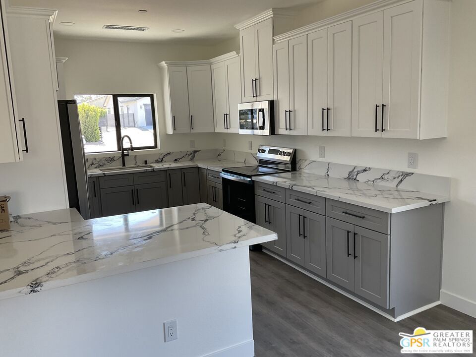 MLS #25498857PS image #9