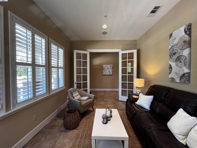 2344 Treadwell St, Livermore CA: https://media.crmls.org/mediaz/e15d67ee-e245-48c1-8baf-8cffc9e4c69a.jpg