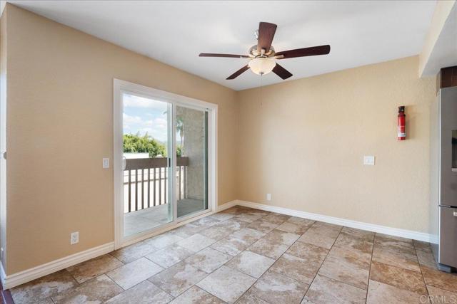 Detail Gallery Image 7 of 28 For 730 Silver Dr, Vista,  CA 92083 - 3 Beds | 2/1 Baths