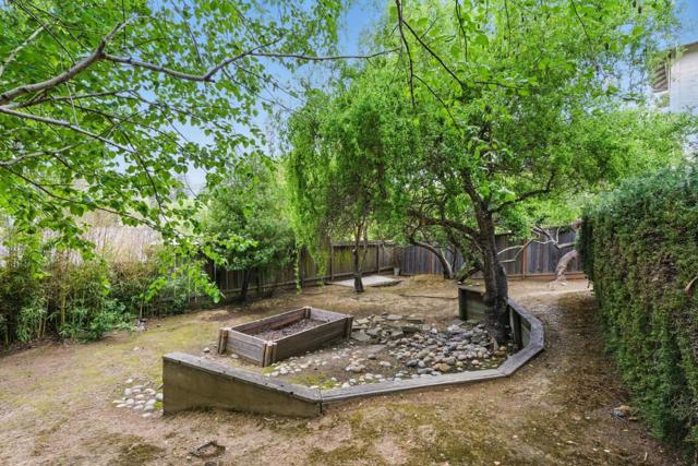 46 Hilltop Drive, San Carlos CA: https://media.crmls.org/mediaz/e15e48a5-a29b-455e-b4fd-377706fa3bb8.jpg