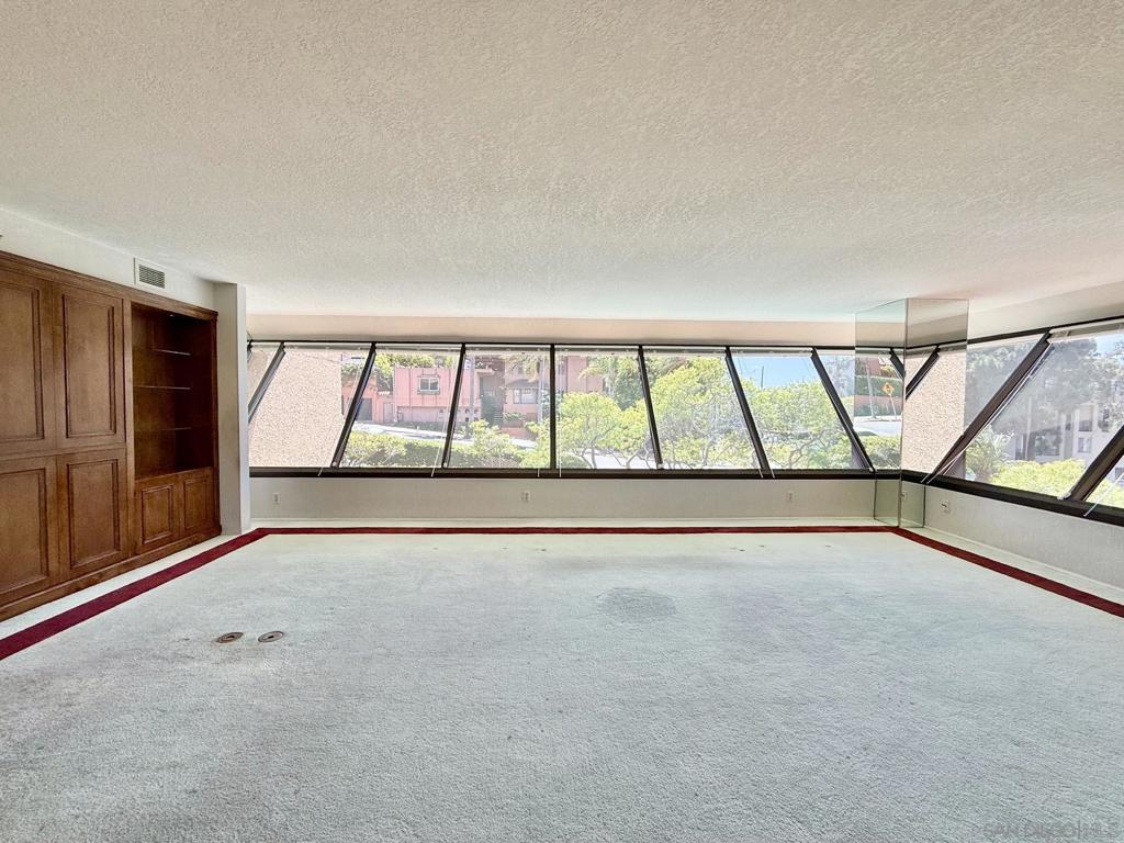 230 Laurel St - photo 8