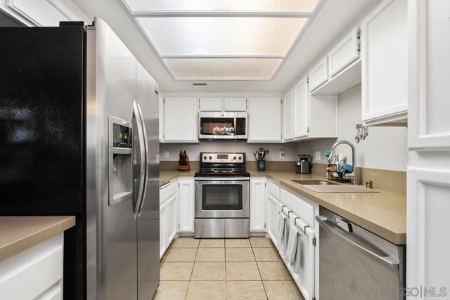 13975 Midland Rd, Poway CA: https://media.crmls.org/mediaz/e15f8f6d-ce2a-4004-ad31-8eff55b75a1d.jpg