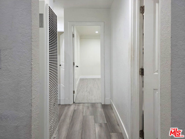 1111 N Spring Avenue, Compton CA: https://media.crmls.org/mediaz/e1610727-3592-4ba9-826e-30bf0fab9d3a.jpg