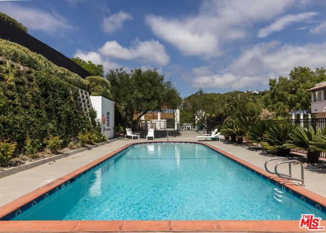Drew Fenton | 6435 Zumirez Drive Malibu CA | MLS: 7299005