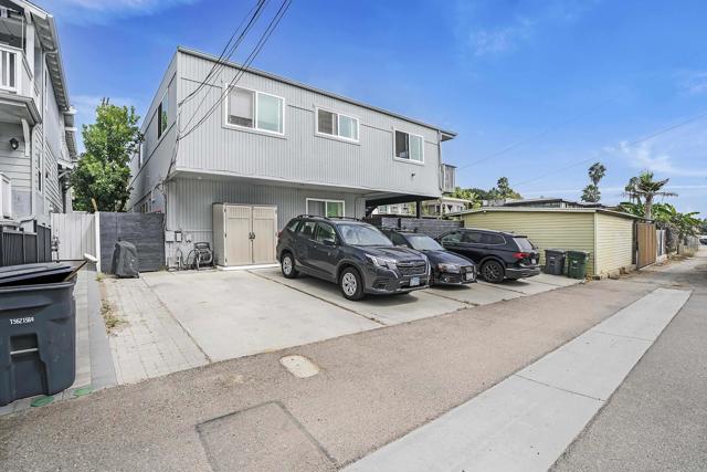 Image 4 of 11 For 2024 Montgomery Ave