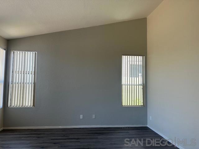 1105 Camino Biscay, Chula Vista CA: https://media.crmls.org/mediaz/e164549c-456b-42bf-aa6b-6e6fb908f7f7.jpg