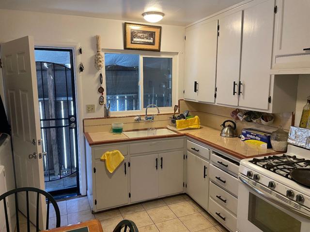 1085 N 4th Street, San Jose CA: https://media.crmls.org/mediaz/e1665cb6-e0e2-4412-a072-ea43d138c071.jpg