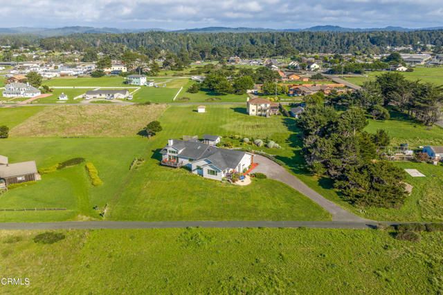 Detail Gallery Image 38 of 41 For 19251 Monterey Ave, Fort Bragg,  CA 95437 - 3 Beds | 3 Baths